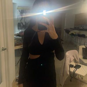 Cool long-sleeve cut out shirt